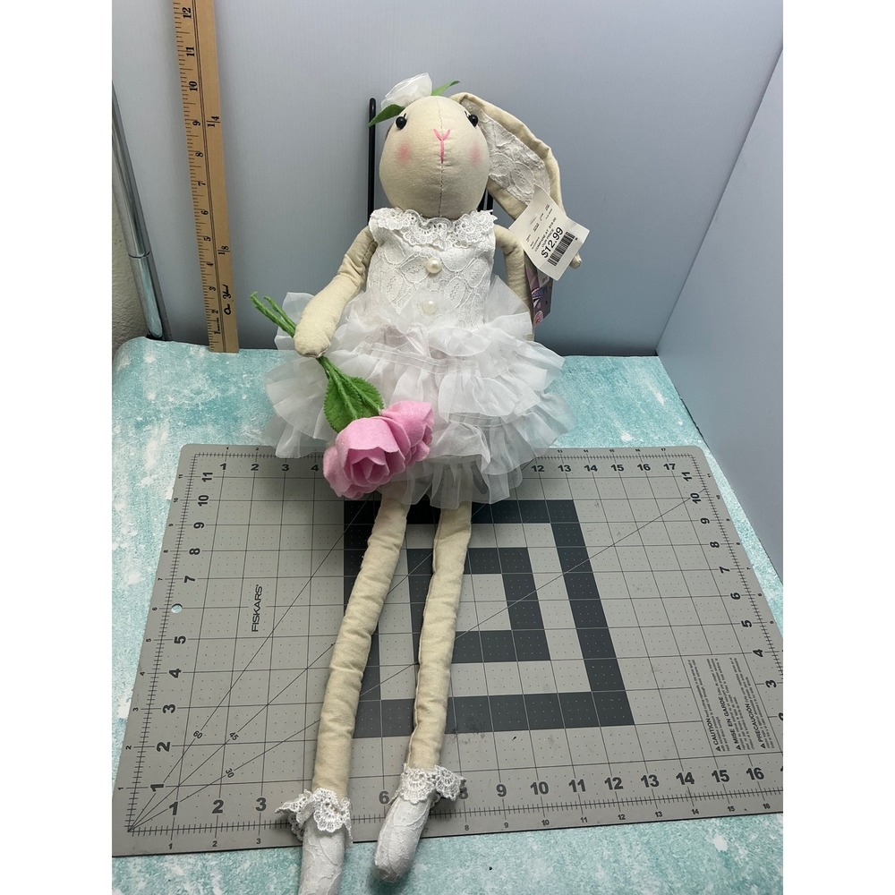 222 Elegance Whimsical Long Leg Bunny Doll White Lace Tutu Pink Rose NWT 22in